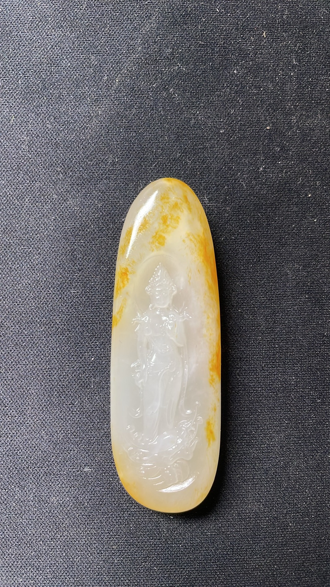 闪购和田玉